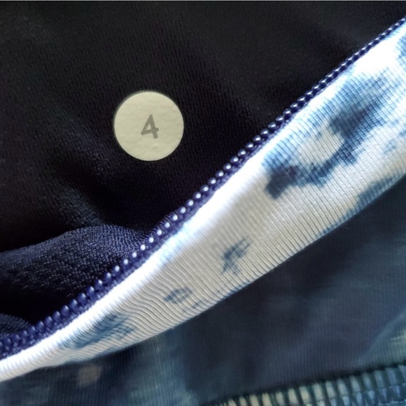 Lululemon speed tight III luxtreme size 4 - Picture 9 of 13